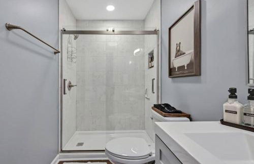 Downtown Gem, 2 Kings, 1 Queen, Newly Renovated - Foto 24