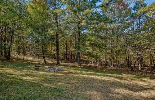 Mountain View Hideaway -- Pet Friendly, Grill, Wifi, Fire Pit, Deck, Screen Porch, Family Friendly, Game Room, Wood Stove - Foto 50