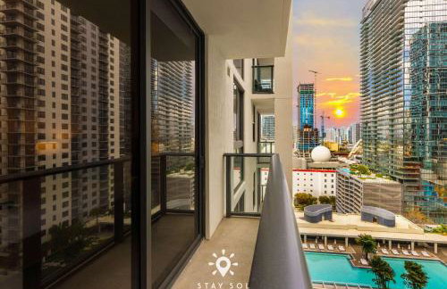 Downtown Retreat Pools Spa & Lounges Miami - Foto 15