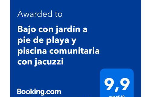 Bajo con jardín a pie de playa y piscina comunitaria con jacuzzi - Foto 5