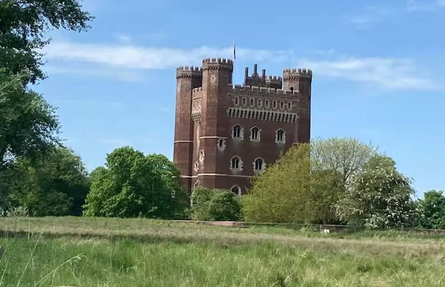 Caravan-sleep8-hottub-freep-balcony-familyfriendly - Foto 16