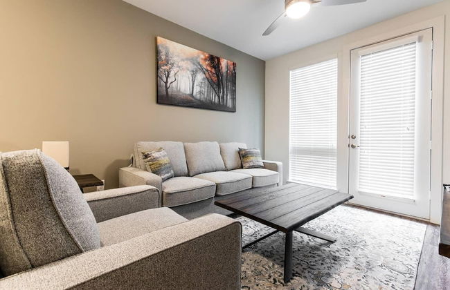 StayOvr at Legacy West - Windrose - Foto 76