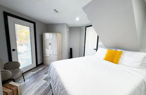 Lakefront Home-3BD25BADockGrillFirepitPool - Foto 78