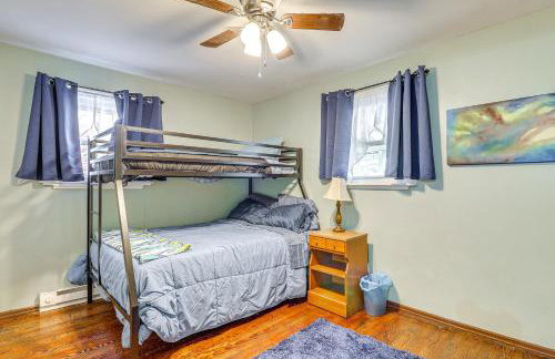 Game Room and Fire Pit West Mifflin Home! - Foto 18