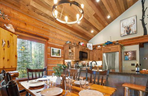 Frontier Cabin by Twin Beds Vacation Homes - Photo 14