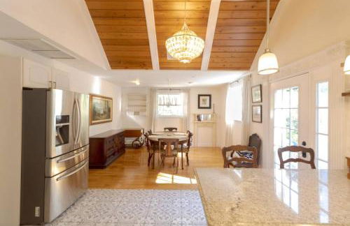 NEW Hugh St Hideaway with Pool - Photo 12