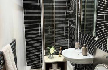 Spacious & Serene 2 Bed, Sleeps 6 With Canal View And Underground Parking - Foto 14