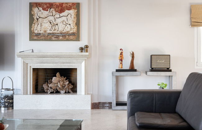 Eretria Luxurious Seafront Villa - Photo 46