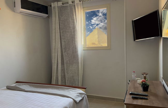 pyramids tower view inn - Photo 8