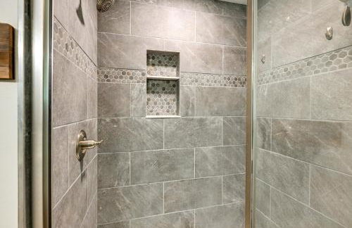 Creekside Cabin in Franklin about 8 Mi to Downtown! - Foto 13