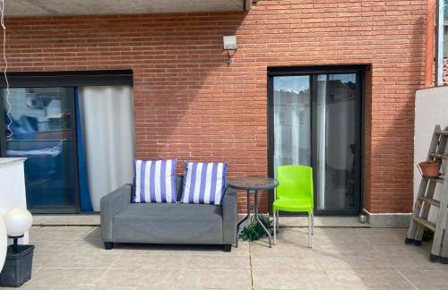 Tranquilo y con terraza - Photo 10