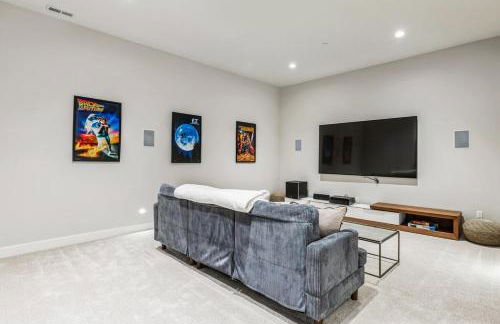 4BR 4BA Modern Lakefront Lodge - Foto 20