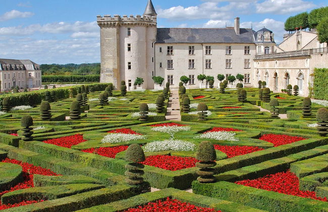 Chateaux de Villandry & Azay-le-Rideau Tour + Loire Winery - Photo 1