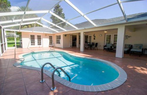 Hernando 4BR-3BA Private Pool Oasis - Photo 2