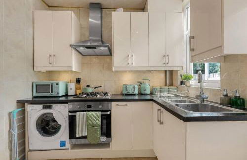 Bright and Cosy 3-bedroom Home near Manchester - Free parking - Sleeps 6 - Foto 21