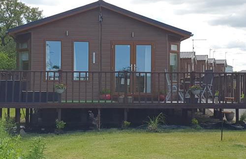 Kingfisher Lodge - Photo 2