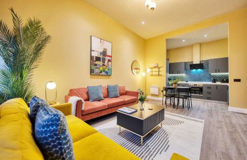 Large Central Station 2 Bed Apartment A2 - Foto 1