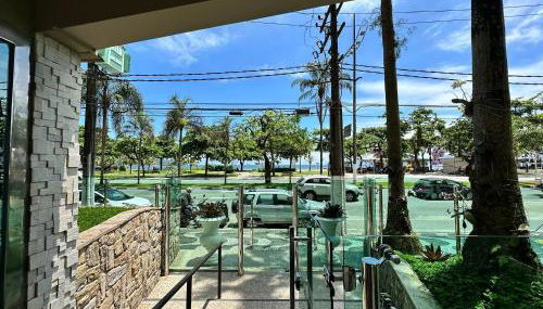 Frente Mar com garagem, Ar Condicionado e WI-FI grátis em Santos - Foto 2