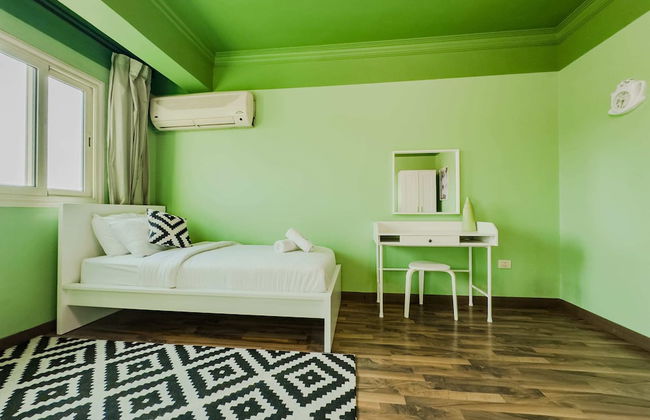 Distinct & Decent 2 BDR Apt. Steps From Nightlife and Airport - Foto 3