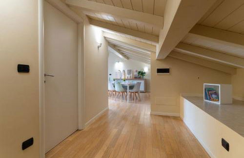 BolognaCentro 9 People Loft Private Lift and Terrace - Photo 41