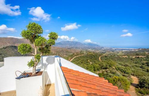 Luxury-Penthouse-La Mairena-Seaview-Jacuzzi-Marbella - Foto 7