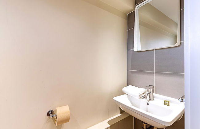 City Relay Sleek Apartment in Belgravia - Photo 21