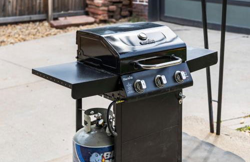 5280 Oasis - Hot Tub Walk to Sloan's Lake - Foto 53