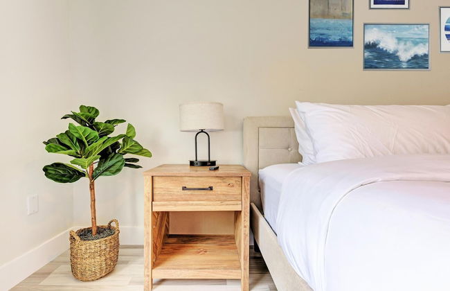 Charming Florida Beach Home w King Bed Patio - Photo 16