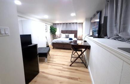 Modern Home, Unwind in a Prime Location - Foto 12