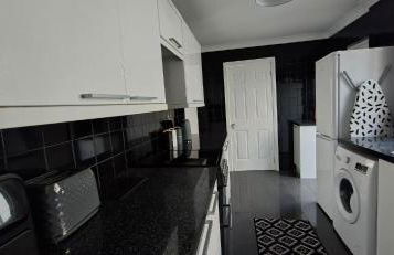 5 double bedrooms in centre of Stanground - Foto 7