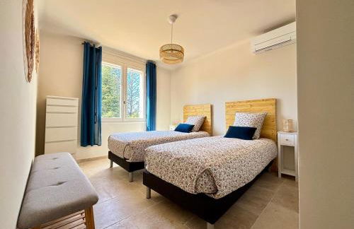 Maison avec piscine chauffée, centre village - Foto 23