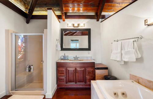 Hot Tub, Electric Bikes, Solo Stove, Projector, Smores - Foto 22