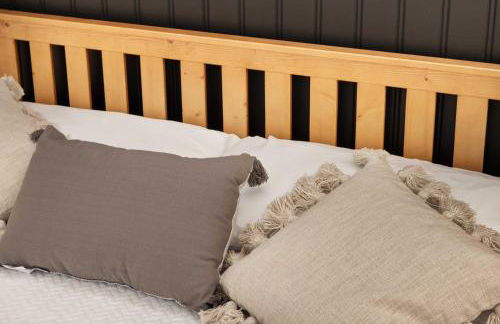 Luxe 2 Bed Dome w Hot Tub Deck Fire Pit & Bath - Foto 10