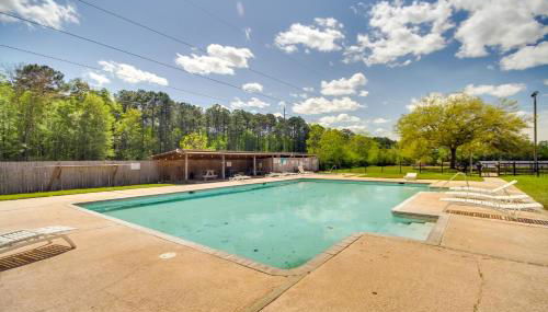 Biloxi Resort Cottage with Pool and Lake Access! - Foto 2