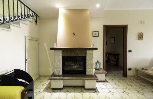 Villa Sara sull'etna con Piscina - Foto 12