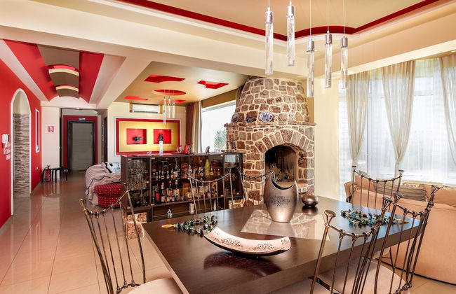 Paramithia Villa - Photo 15