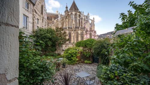 Appartement raffiné vue cathédrale, jardin, wifi - Photo 2, Garden