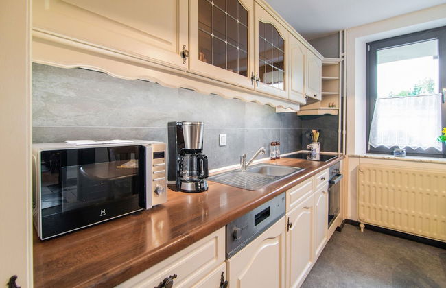 Holiday Home in Bullingen With Garden - Photo 11