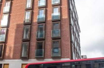 Westminster 1 bed apt with terrace and Air-Con - Photo 20