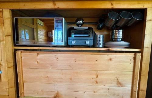 Tranquil Modern Farm Cabin - Foto 25