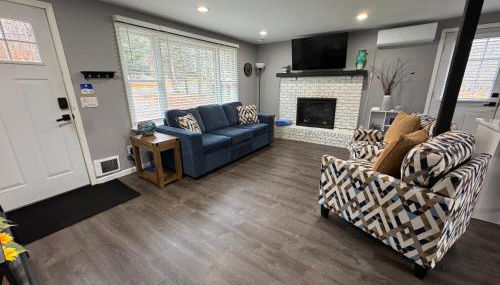 Casa Rosado @ Pocono II by Lake Hot Tub Camelback - Foto 5