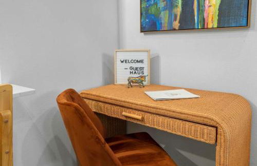 East Side Haven - Blocks from Local Food Legends - Foto 12