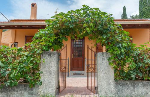 Family Holiday Apartment with garden & BBQ - Foto 18