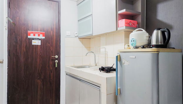 Good Deal And Comfort Stay Studio Serpong Greenview Apartment - Foto 5, Cocina privada