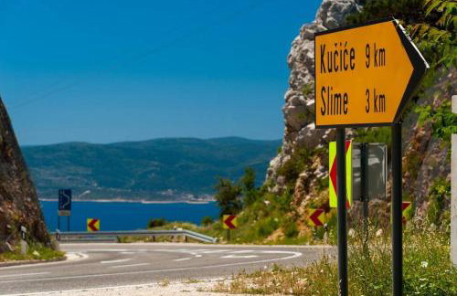 Amazing Villa In Slime, rest for mind, body and soul - Nature, garden and outside swimming pool - Foto 47