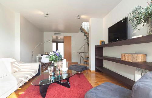 My Space Barcelona Guell Terrace Center - Photo 30