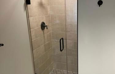 Main Street Farmhouse City Retreat by Hollyhock - Foto 29