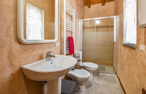 Amazing Home In Castiglione Di S - Foto 25