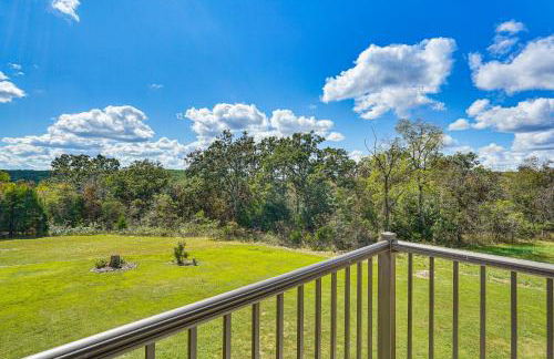 Game Room, Deck and Yard Lake of the Ozarks Retreat - Foto 27