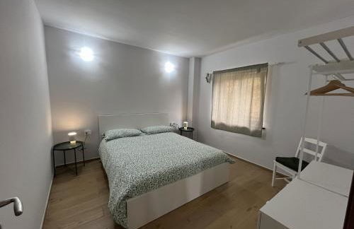 Tra il bosco e il lago - Foto 18